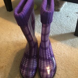 Plaid Ravens rain boots